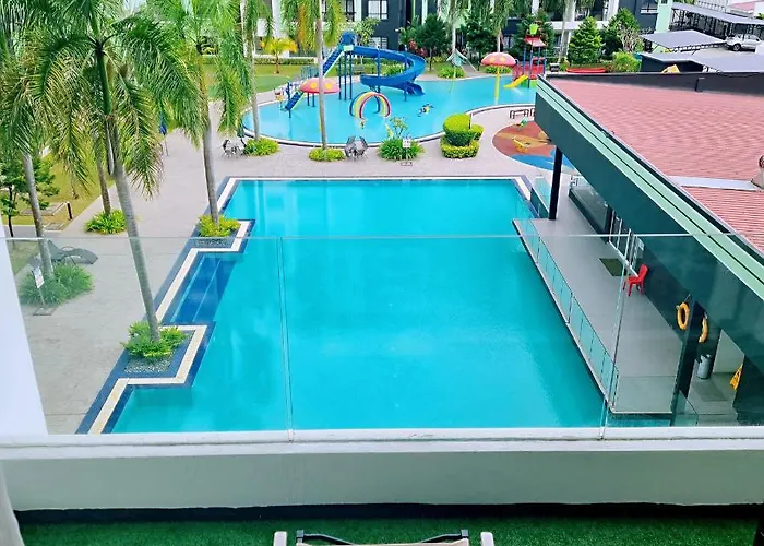 B3 Superb Poolview Manhattan Waterpark Homestay Ipoh4-8Pax Netflix