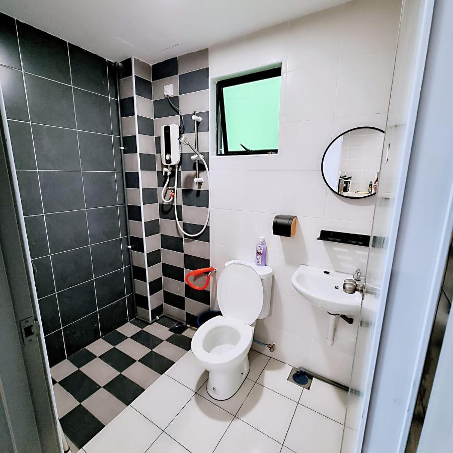 B3 Superb Poolview Manhattan Waterpark Ipoh4-8pax Netflix * Ipoh