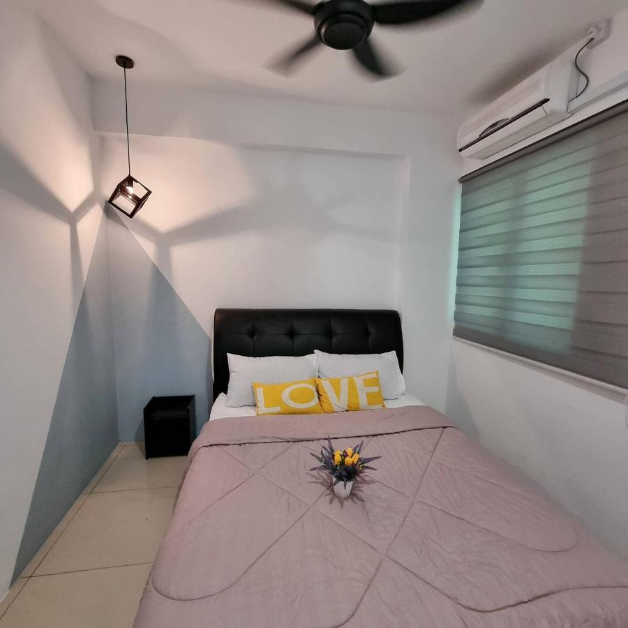 B3 Superb Poolview Manhattan Waterpark Ipoh4-8pax Netflix * Ipoh