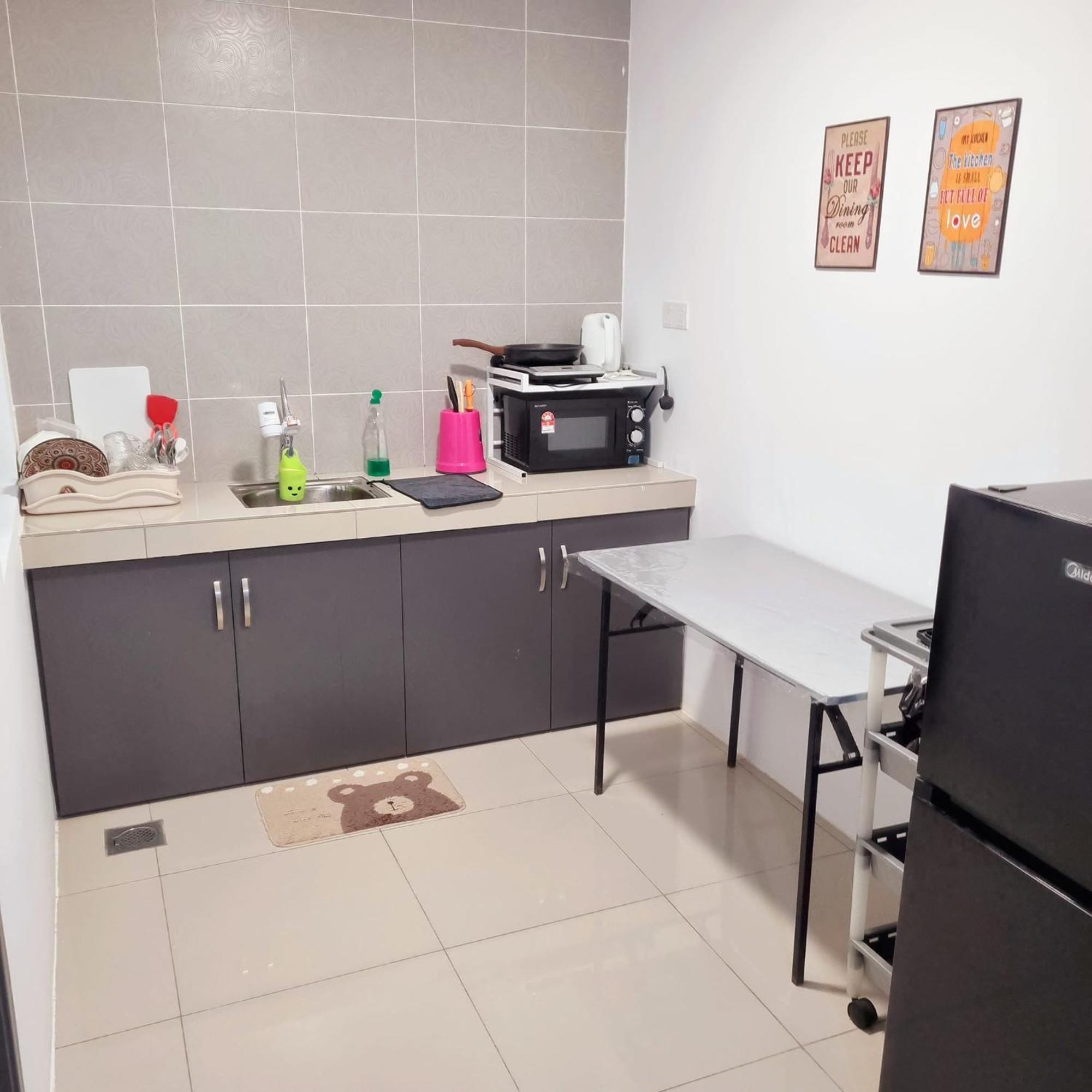 B3 Superb Poolview Manhattan Waterpark Ipoh4-8pax Netflix Pangsapuri Ipoh
